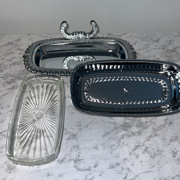Vintage Irvinware Chrome Plated Butter Dish With A Glass Insert and Knife Holder - Picture 6 of 7